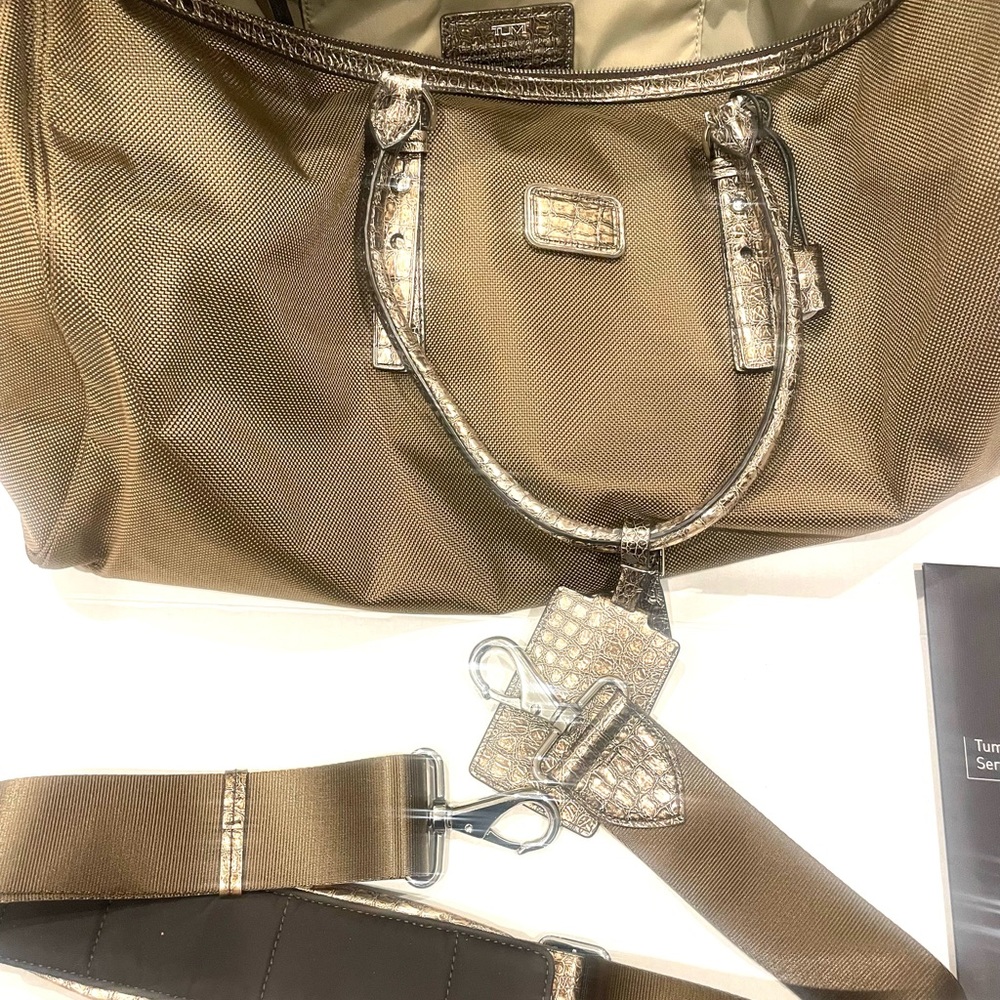 TUMI Carry More Ballistic Nylon and Leather Trim Bag NWT - Picture 7 of 16